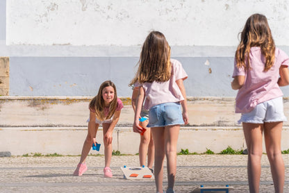 Cornhole mit 2 Zielbretter und 8 Säckchen